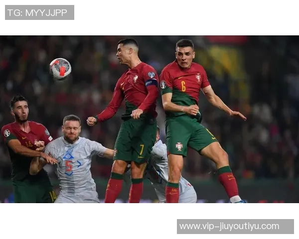 葡萄牙体育主帅称赞拜仁实力期待全力争胜展现球队斗志