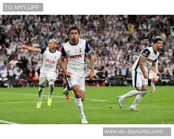 英超百场最年轻南美球员榜单揭晓加纳乔领衔马丁内利里沙利松紧随其后 英超百场最年轻南美球员榜单揭晓加纳乔领衔马丁内利里沙利松紧随其后